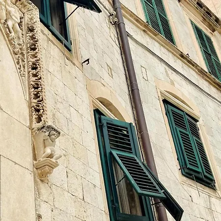 Square * Dubrovnik