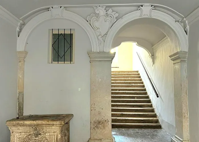 Square 杜布罗夫尼克