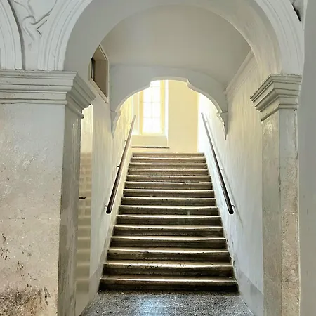 Apartmán Square *