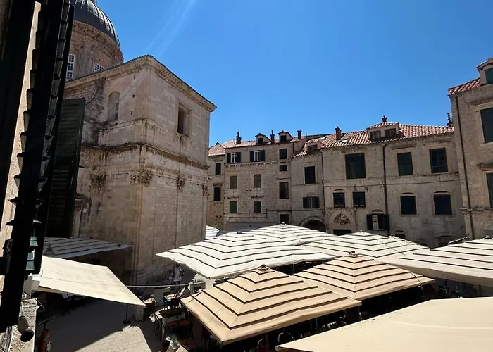 Square * Dubrovnik